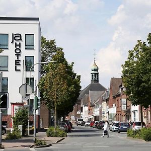 JaHotel